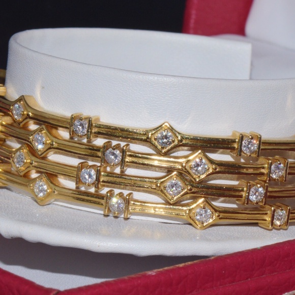 SET OF 4 DESIGNER NATURAL 4.65CTS VS F DIAMOND 18K SOLID GOLD STACKING BANGLES - Picture 7 of 10